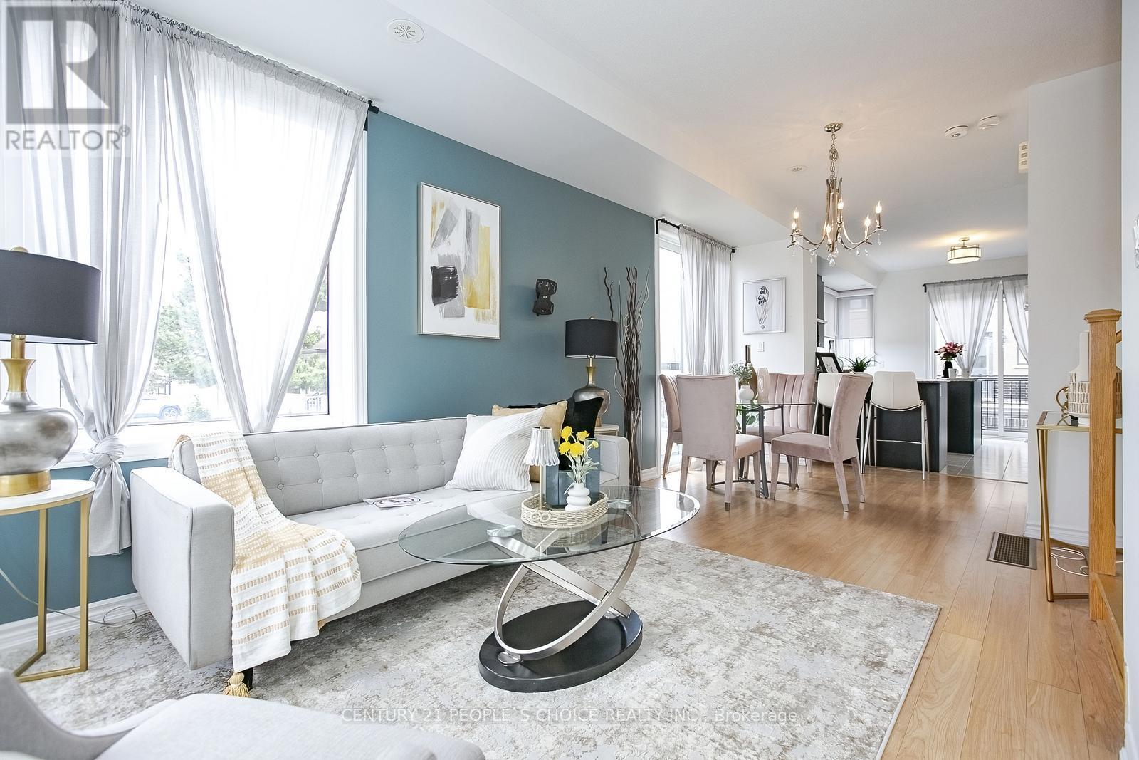 391 The Westway Road, Toronto, Ontario  M9R 1H3 - Photo 6 - W12609832