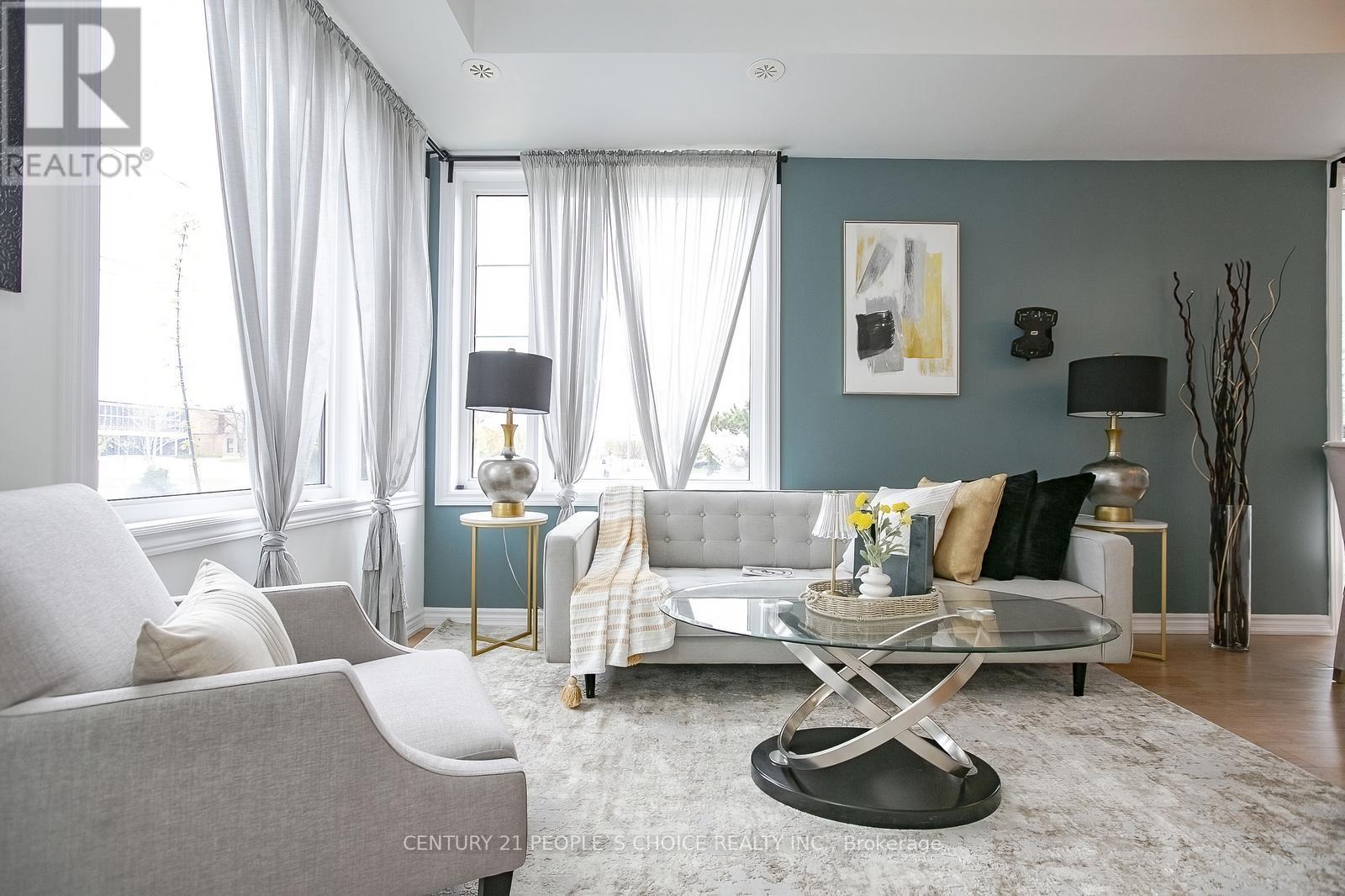 391 The Westway Road, Toronto, Ontario  M9R 1H3 - Photo 7 - W12609832