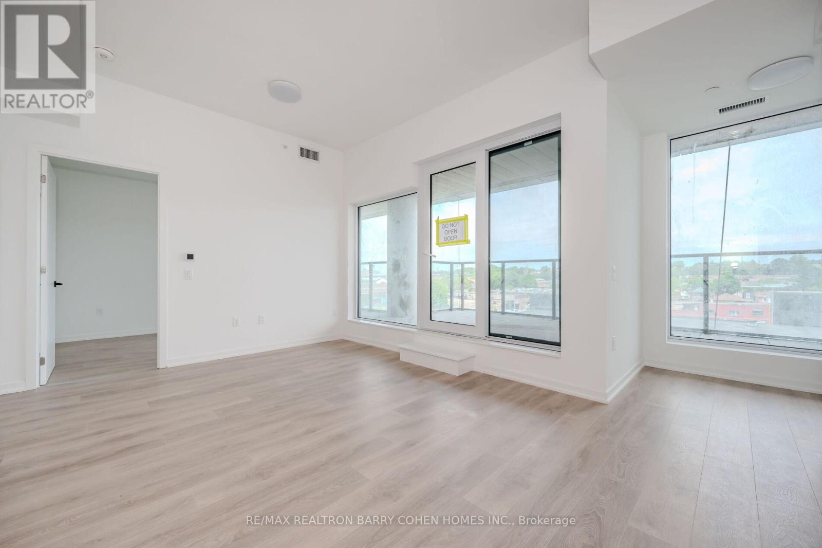 505 - 1285 Dupont Street, Toronto (Dovercourt-Wallace Emerson-Junction), Ontario  M6H 0E3 - Photo 8 - W12609866