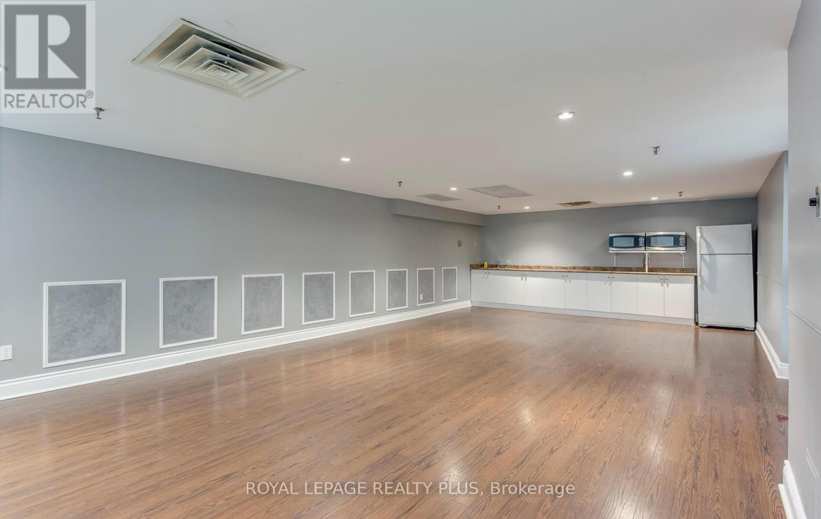 Ph8 - 5 Lisa Street, Brampton, Ontario  L6T 4T4 - Photo 35 - W12609882