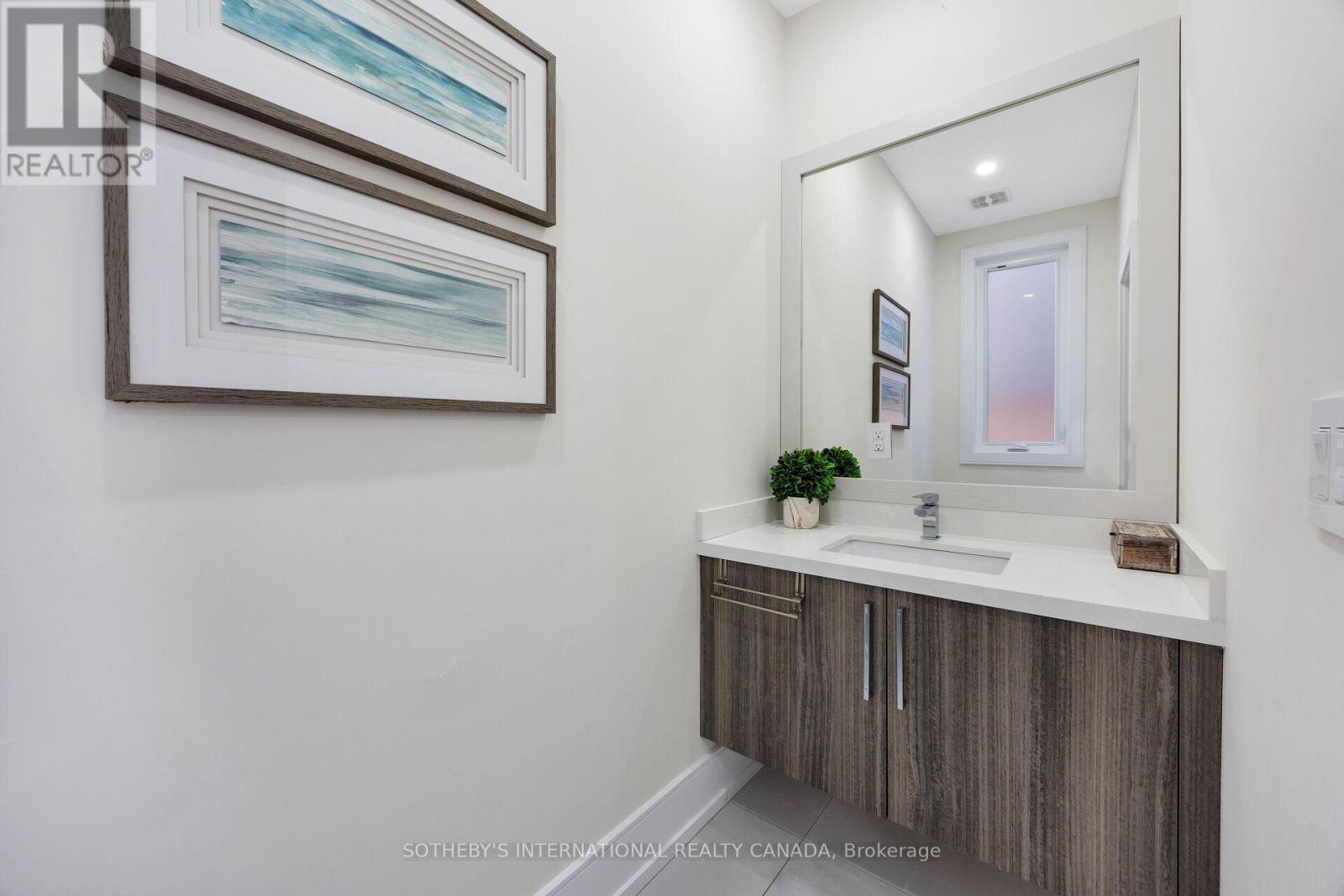 54 A Trueman Avenue, Toronto, Ontario M8Z 5A2 - Photo 20 - W12609890