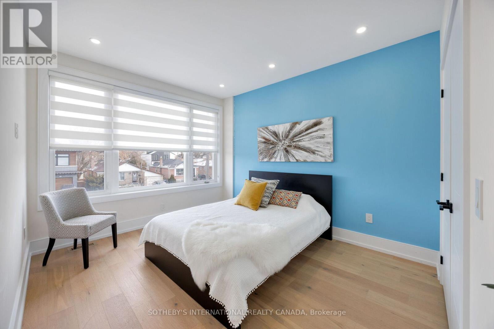 54 A Trueman Avenue, Toronto, Ontario M8Z 5A2 - Photo 34 - W12609890