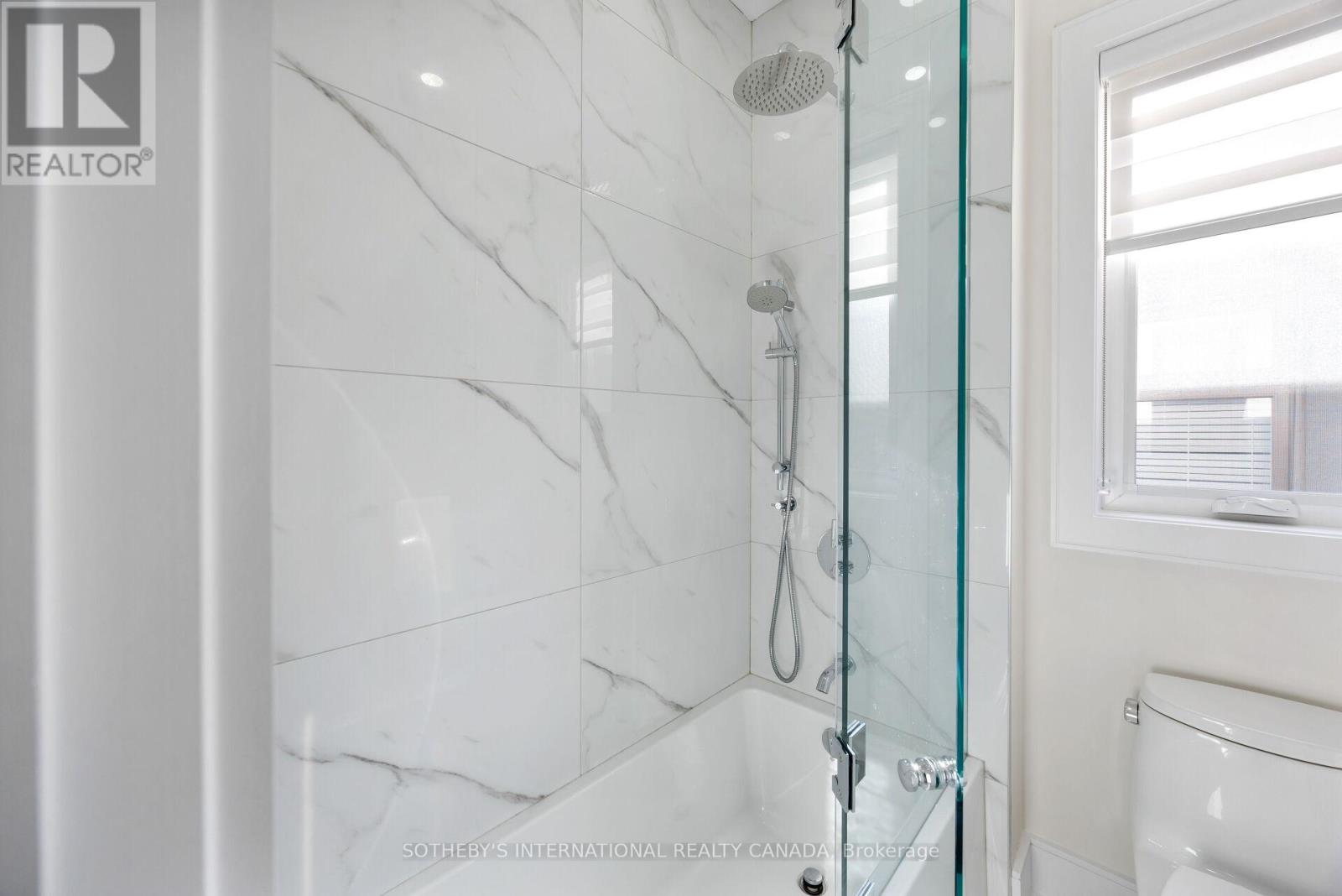 54 A Trueman Avenue, Toronto, Ontario M8Z 5A2 - Photo 37 - W12609890