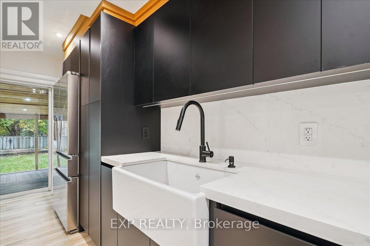 10 Harold Street, Brampton, Ontario  L6Y 1C7 - Photo 11 - W12609898