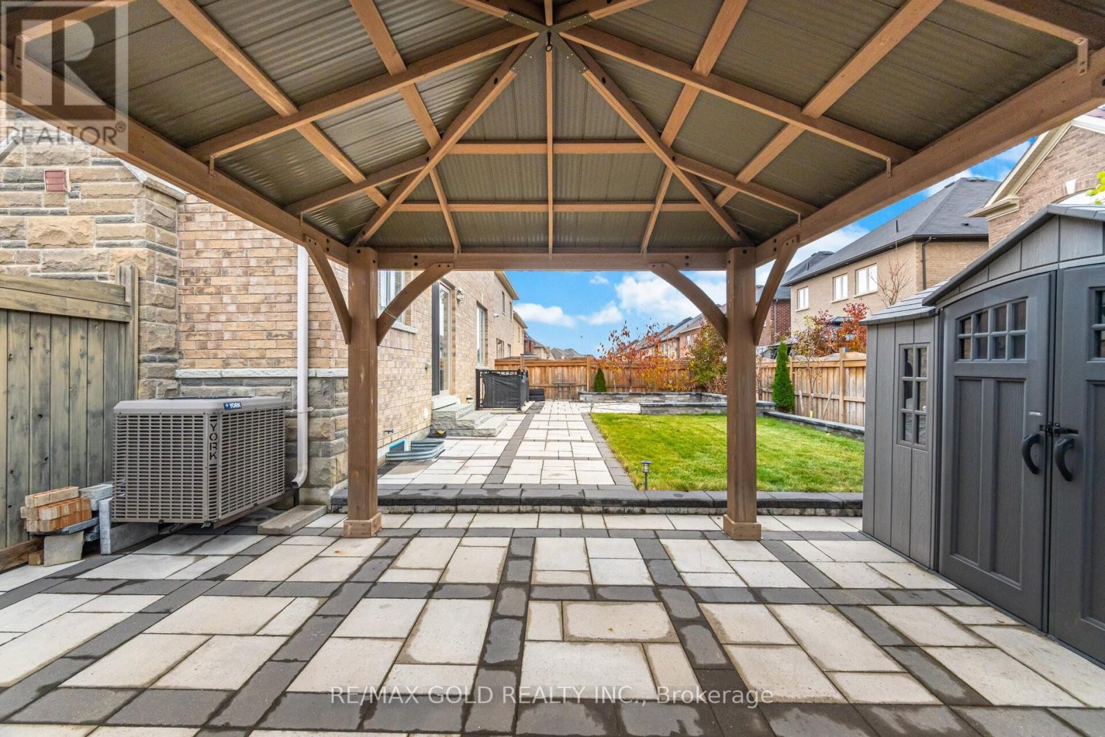 1 Hertonia Street, Brampton, Ontario  L6P 4J7 - Photo 40 - W12609914