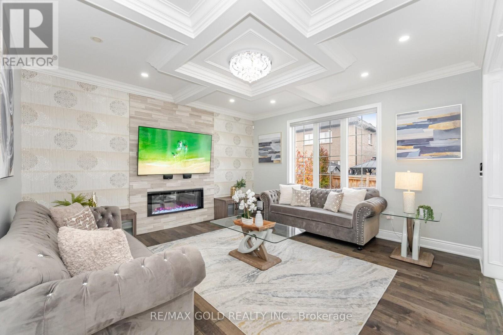 1 Hertonia Street, Brampton, Ontario  L6P 4J7 - Photo 7 - W12609914