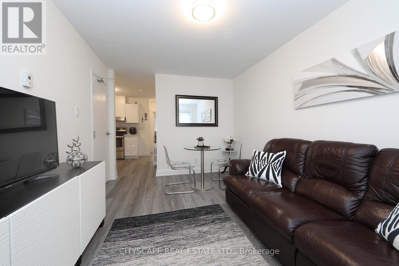 Main - 459 Hopewell Avenue N, Toronto (Briar Hill-Belgravia), Ontario  M6E 2S4 - Photo 13 - W12609918