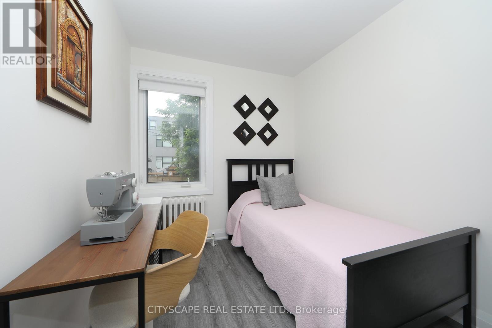 Main - 459 Hopewell Avenue N, Toronto (Briar Hill-Belgravia), Ontario  M6E 2S4 - Photo 24 - W12609918