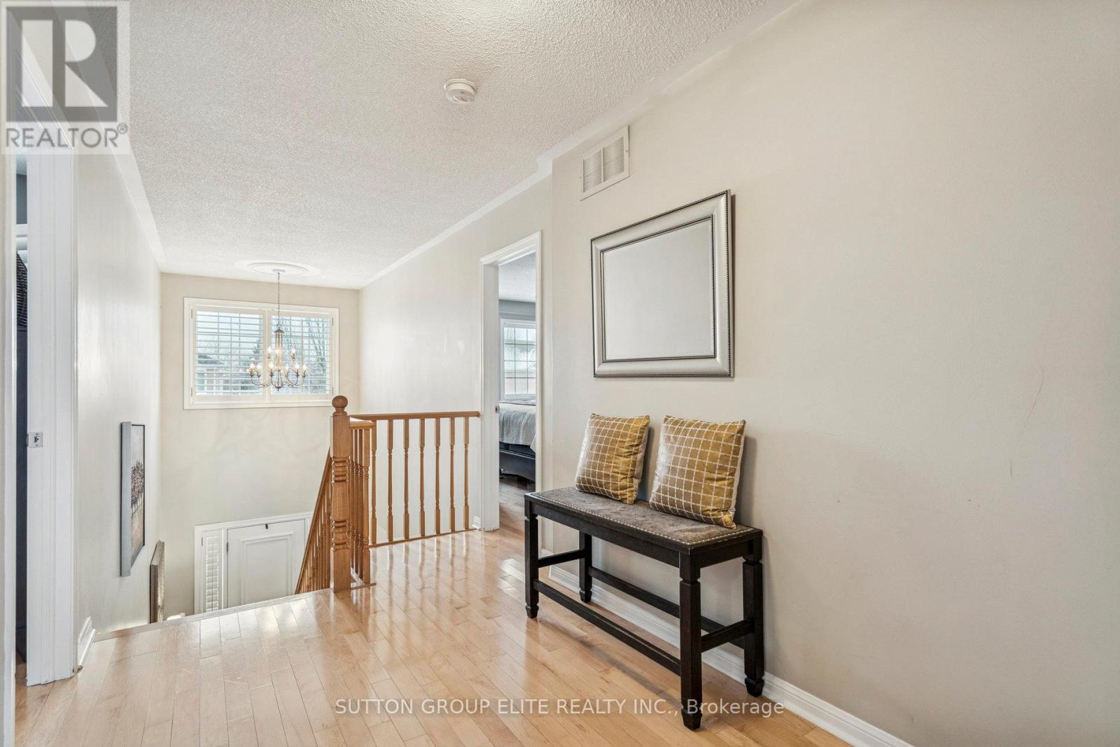 2424 Oakhaven Drive, Oakville, Ontario  L6M 4A6 - Photo 17 - W12609928