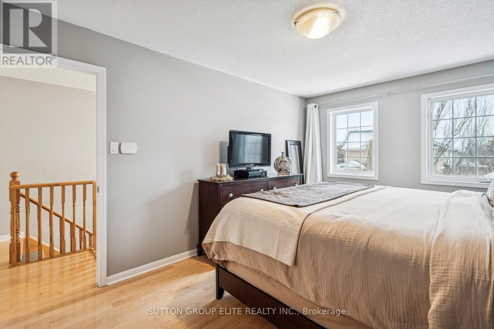 2424 Oakhaven Drive, Oakville, Ontario  L6M 4A6 - Photo 24 - W12609928