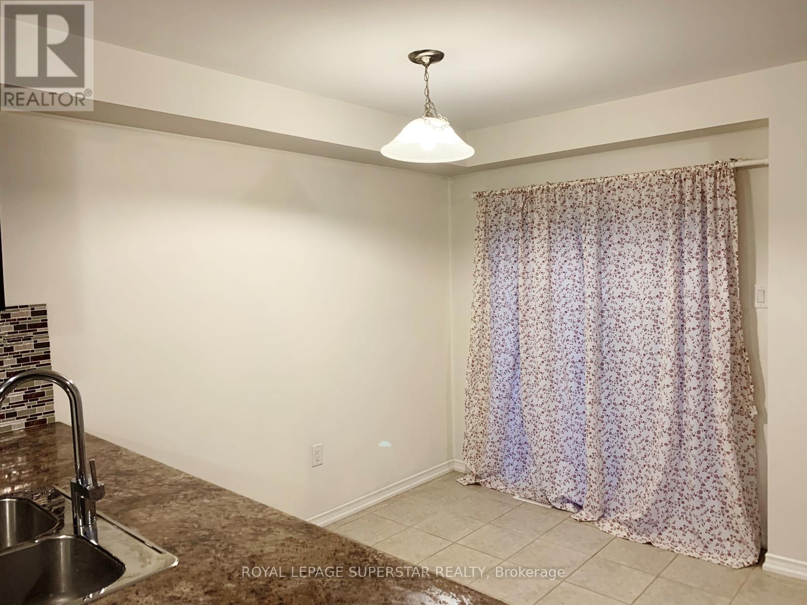 18 Longboat Run W, Brantford, Ontario  N3T 0P3 - Photo 12 - X12609758