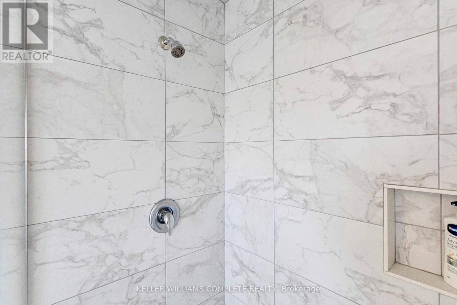 5 Cherry Blossom Heights, Hamilton, Ontario  L9B 0E9 - Photo 22 - X12609772