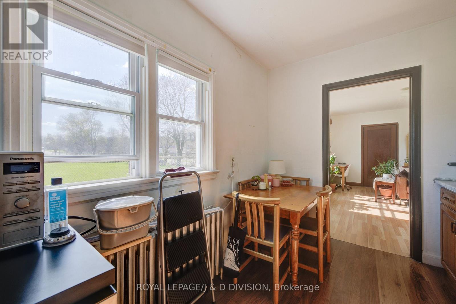 345 Louisa Street, Kitchener, Ontario  N2H 5N1 - Photo 15 - X12609894