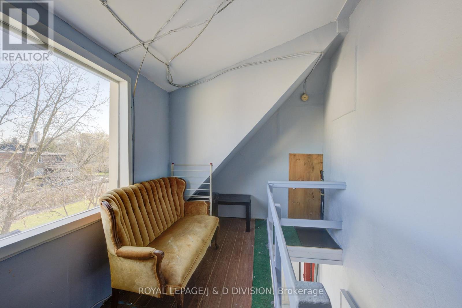 345 Louisa Street, Kitchener, Ontario  N2H 5N1 - Photo 24 - X12609894