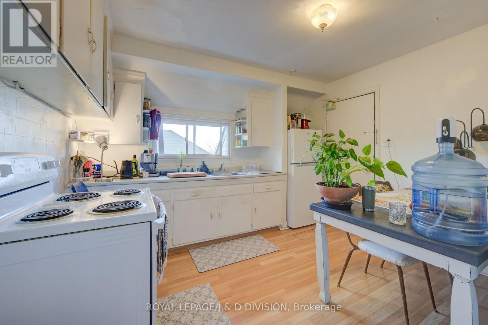 345 Louisa Street, Kitchener, Ontario  N2H 5N1 - Photo 26 - X12609894