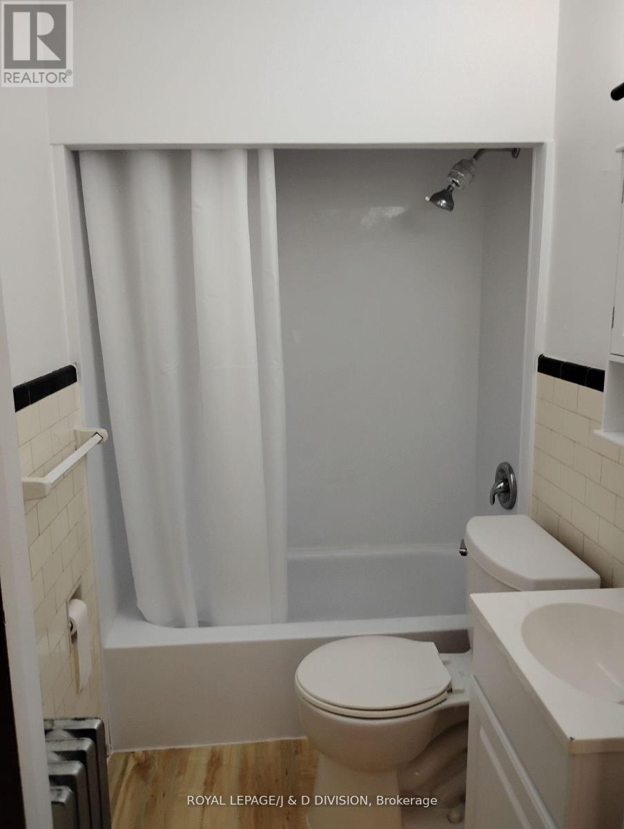 345 Louisa Street, Kitchener, Ontario  N2H 5N1 - Photo 36 - X12609894