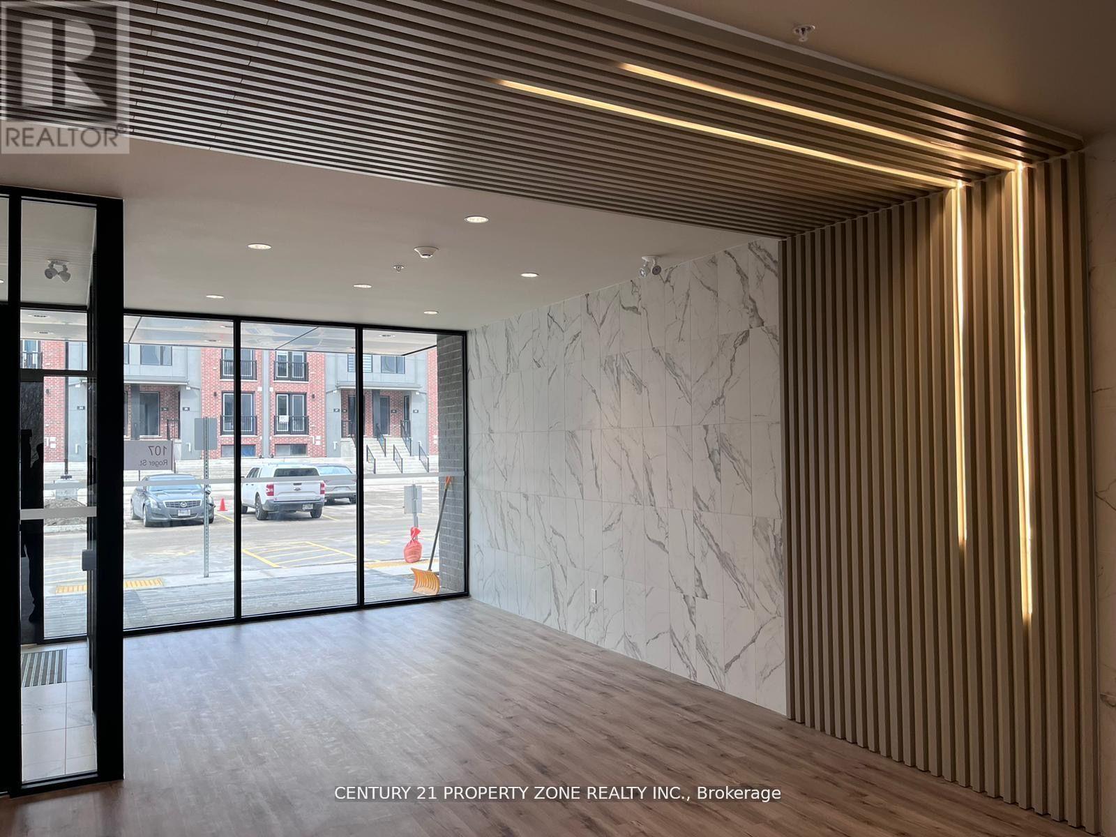 212 - 107 Roger Street, Waterloo, Ontario  N2J 0G3 - Photo 3 - X12609920