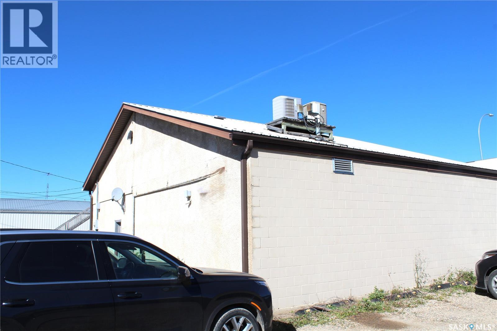 219 Kaiser William Avenue, Langenburg, Saskatchewan  S0A 2A0 - Photo 3 - SK019652