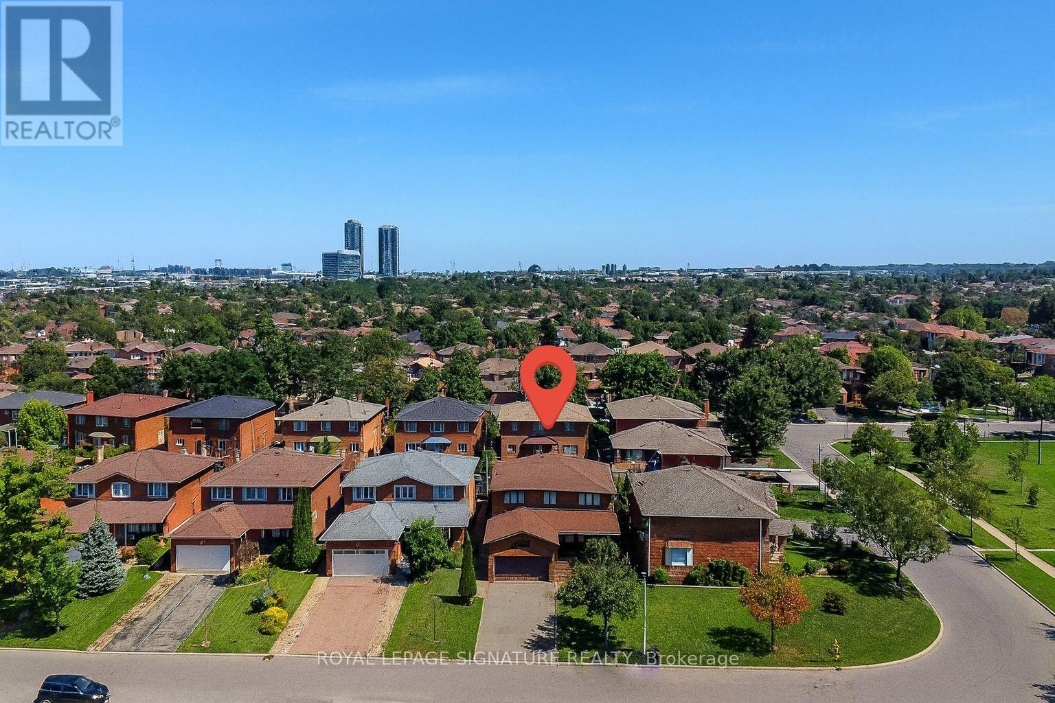 71 Marieta Street, Vaughan, Ontario  L4L 7T2 - Photo 39 - N12609332