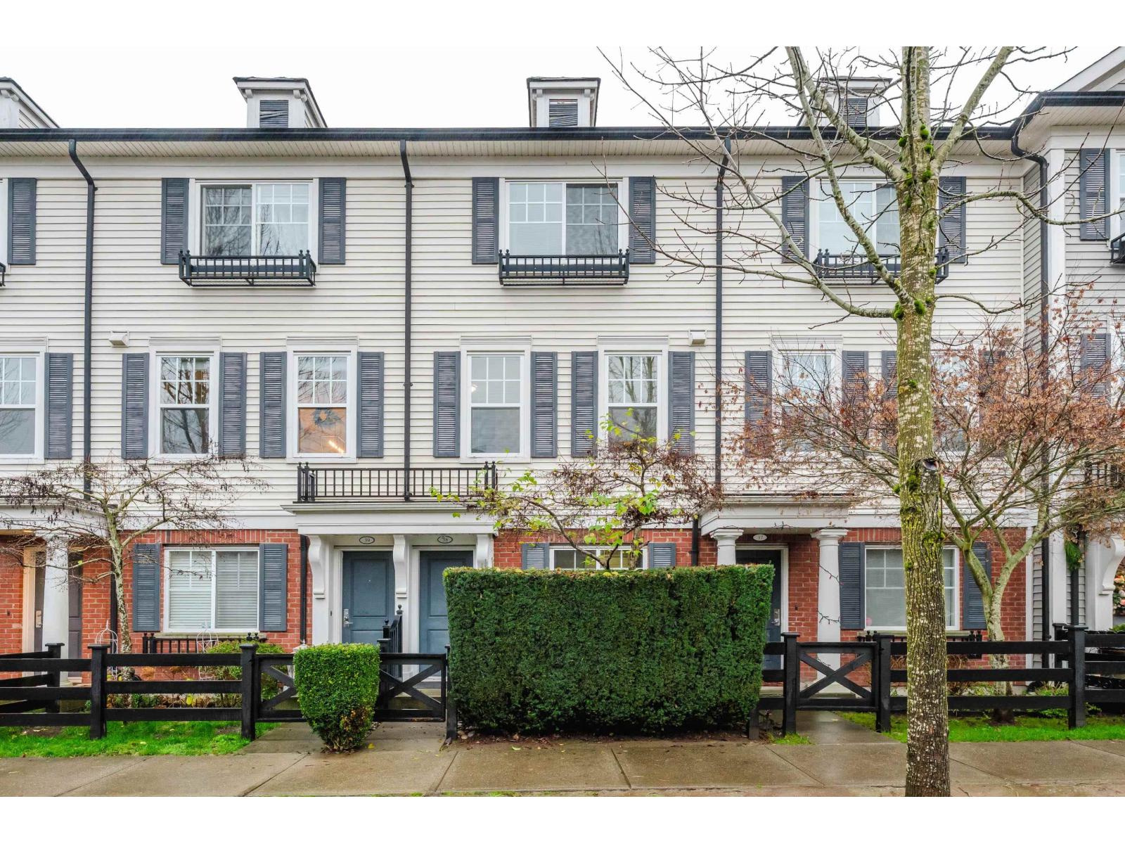 38 18983 72a Avenue, Surrey, British Columbia V4N 1A5 - Photo 2 - R3072187