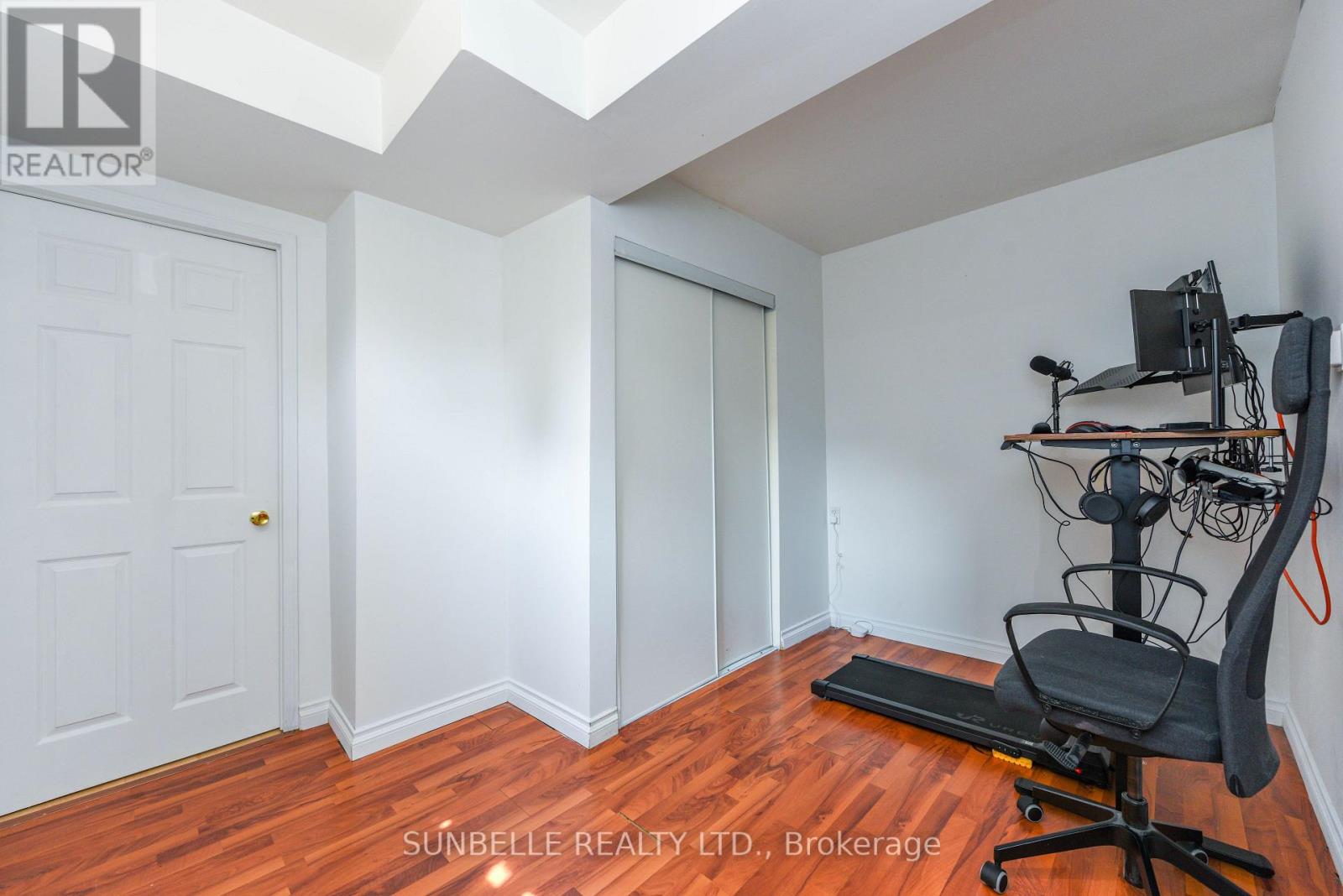 3826 Allcroft Road, Mississauga, Ontario L5N 6V6 - Photo 47 - W12609220