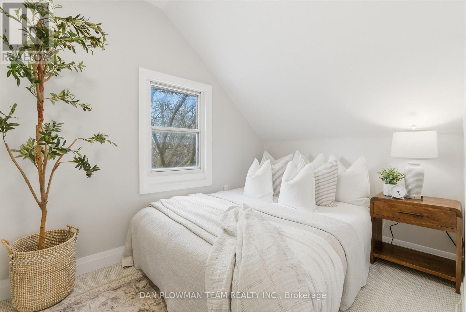 2 Wickett Street, Belleville, Ontario K8P 3W6 - Photo 35 - X12591250