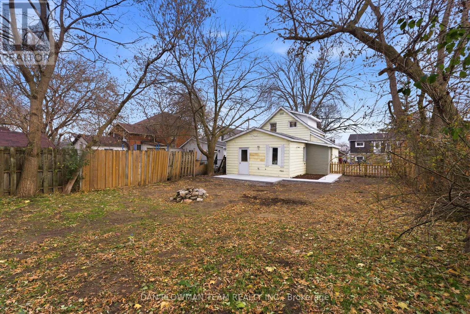 2 Wickett Street, Belleville, Ontario K8P 3W6 - Photo 39 - X12591250