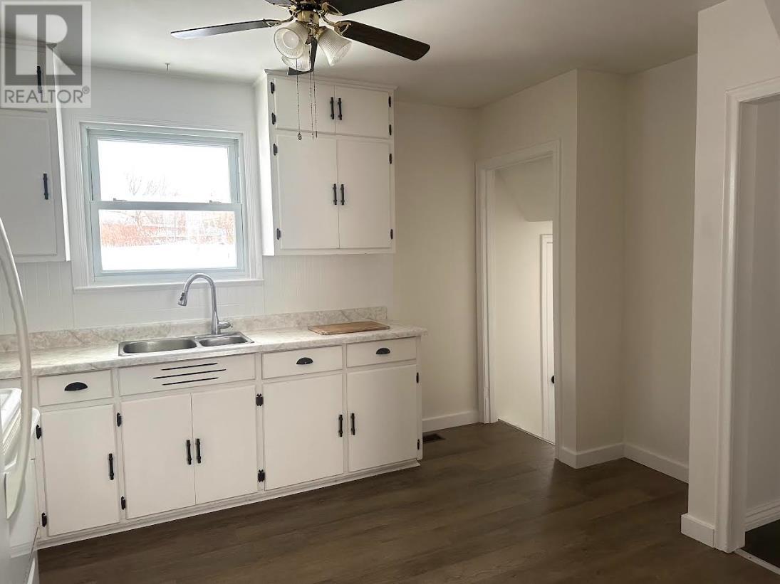 9 Shingwauk Dr, Manitouwadge, Ontario  P0T 2C0 - Photo 5 - TB253423