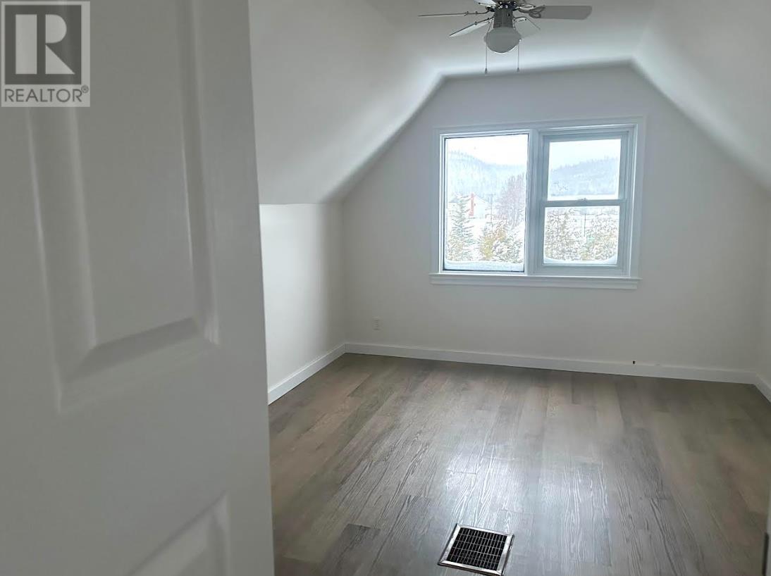 9 Shingwauk Dr, Manitouwadge, Ontario  P0T 2C0 - Photo 24 - TB253423