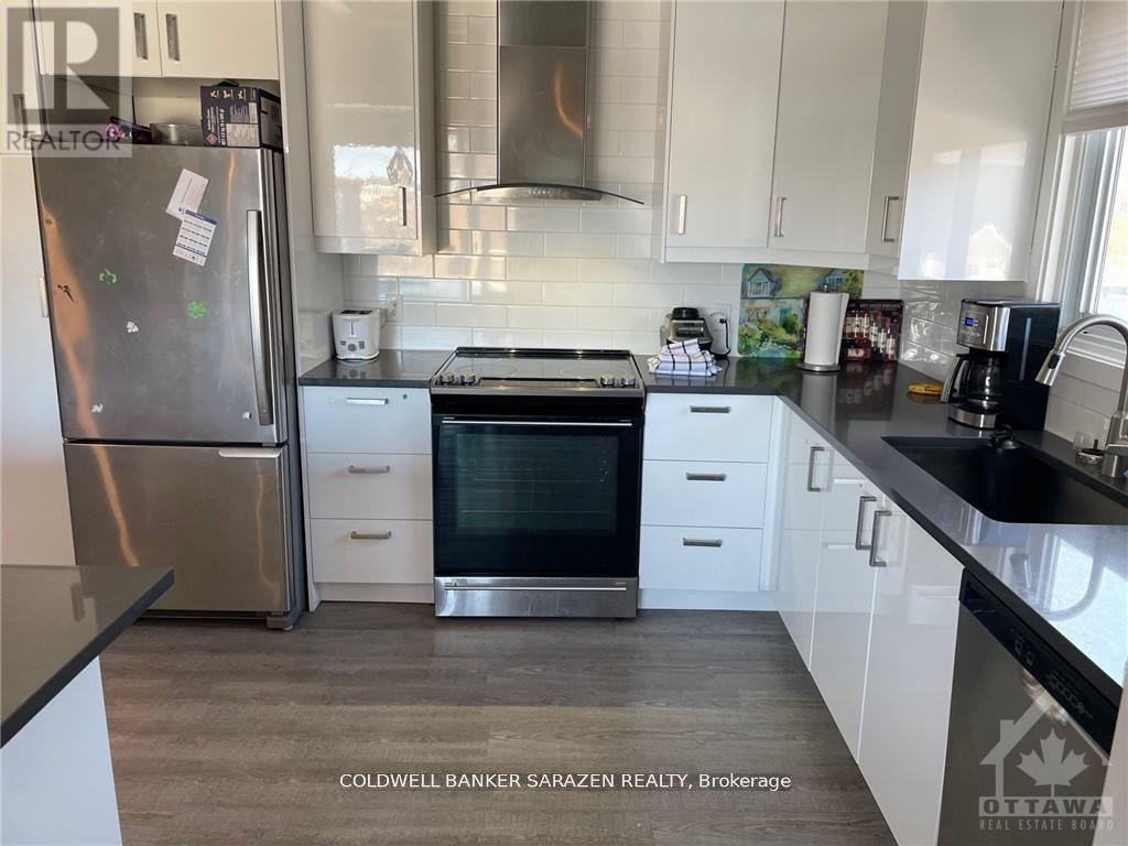 2 - 860 Connaught Avenue, Ottawa, Ontario  K2B 5M6 - Photo 3 - X12610010