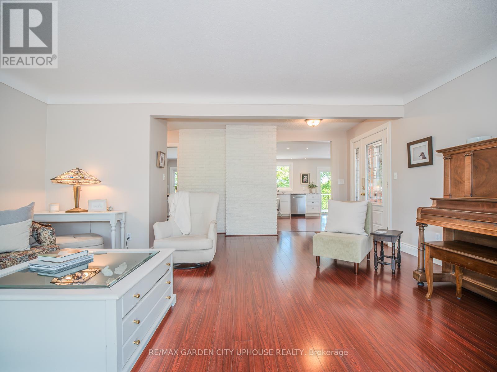 3197 Ninth Street, St. Catharines, Ontario  L2R 6P7 - Photo 4 - X12432844