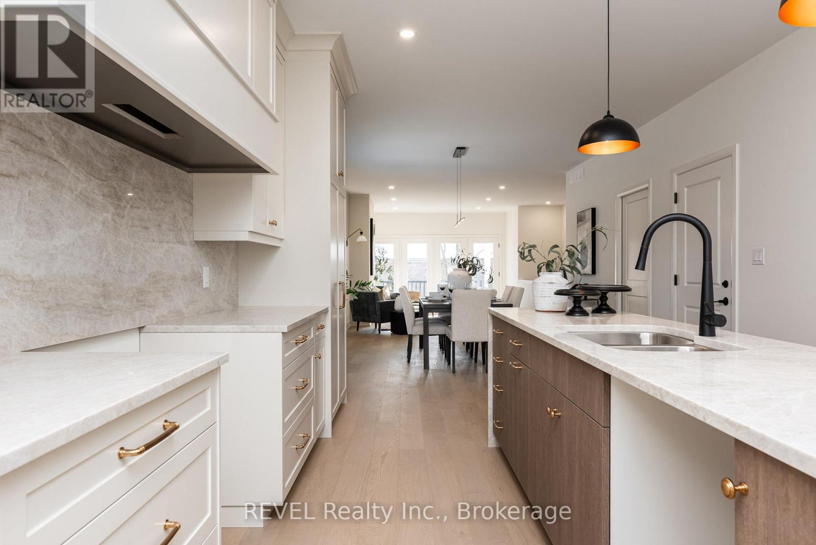 11 Stickles Street, Pelham, Ontario  L3C 3C3 - Photo 14 - X12413672