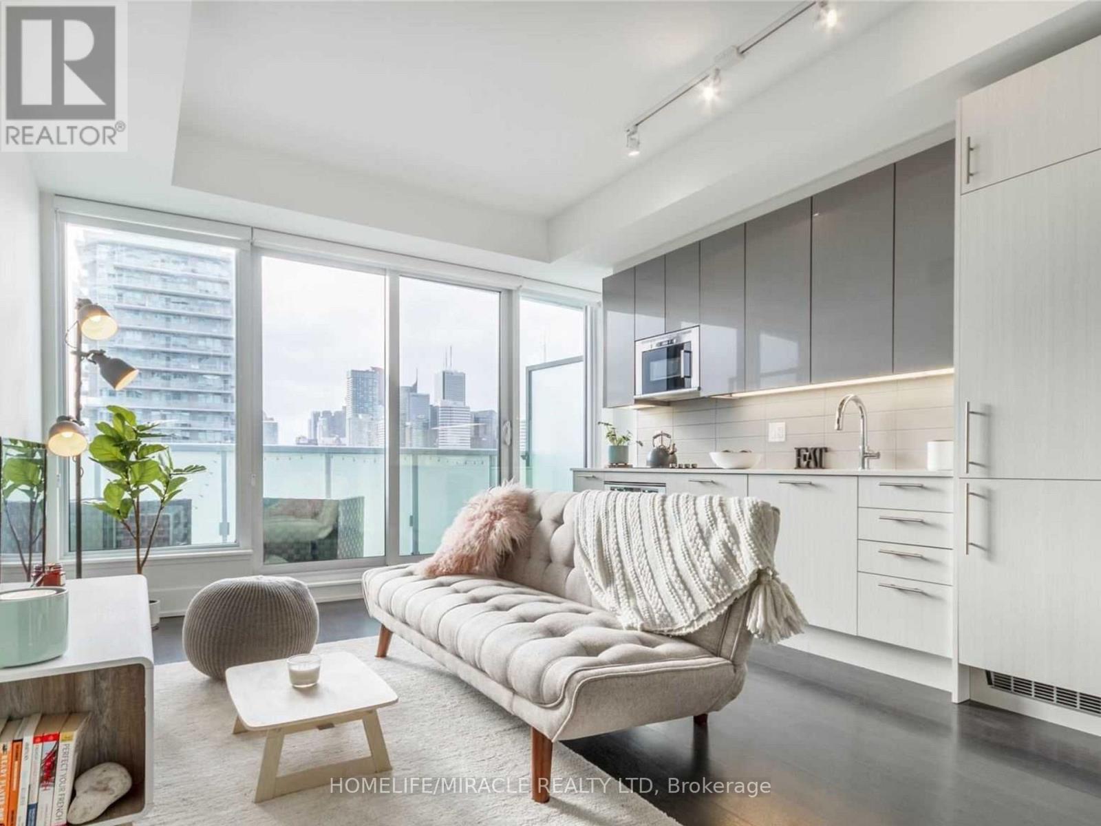 1913 - 403 Church Street, Toronto, Ontario  M4Y 2C2 - Photo 4 - C12609532