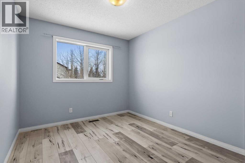 21 Rockbluff Place Nw, Calgary, Alberta  T3G 5B1 - Photo 34 - A2272750