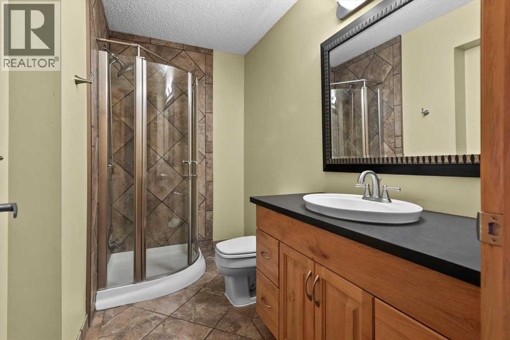 21 Rockbluff Place Nw, Calgary, Alberta  T3G 5B1 - Photo 47 - A2272750