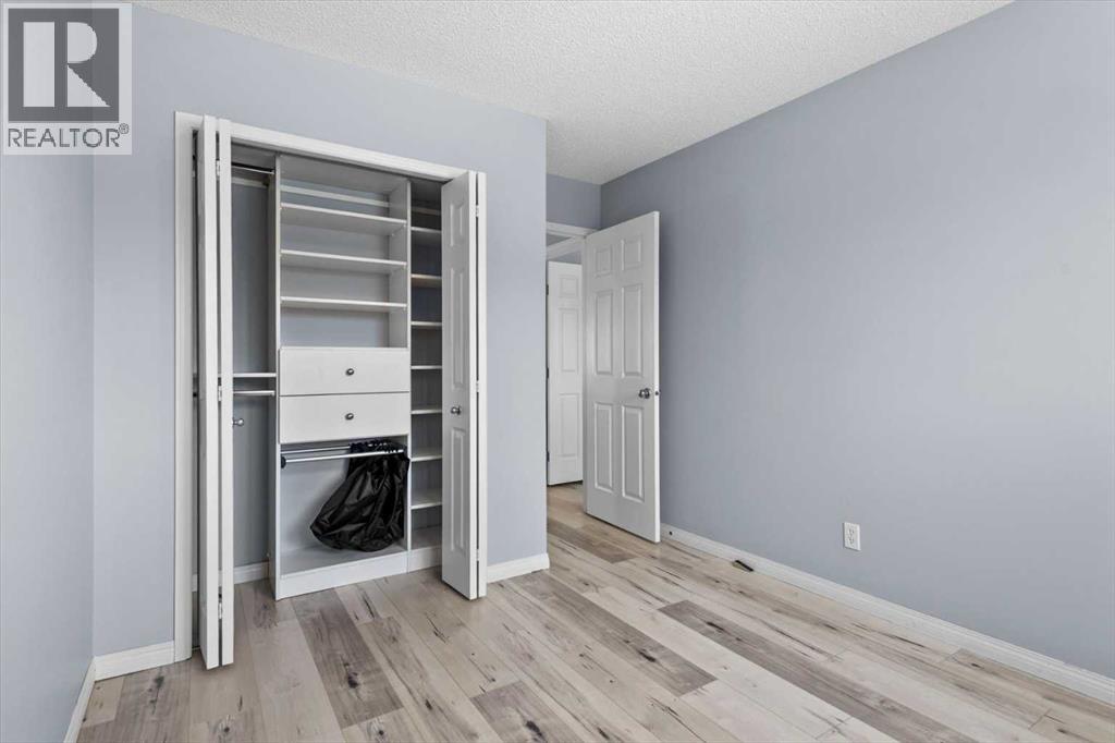 21 Rockbluff Place Nw, Calgary, Alberta  T3G 5B1 - Photo 35 - A2272750