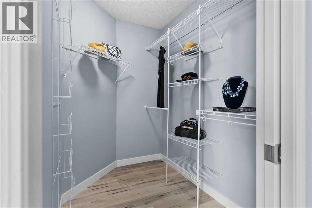 21 Rockbluff Place Nw, Calgary, Alberta  T3G 5B1 - Photo 33 - A2272750