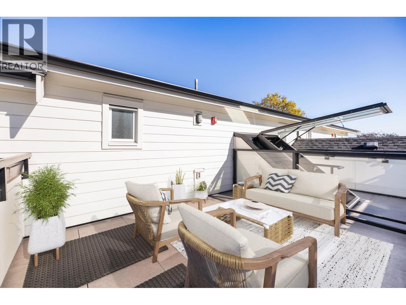 6525 Fremlin Street, Vancouver, British Columbia V6P 0K6 - Photo 2 - R3069936