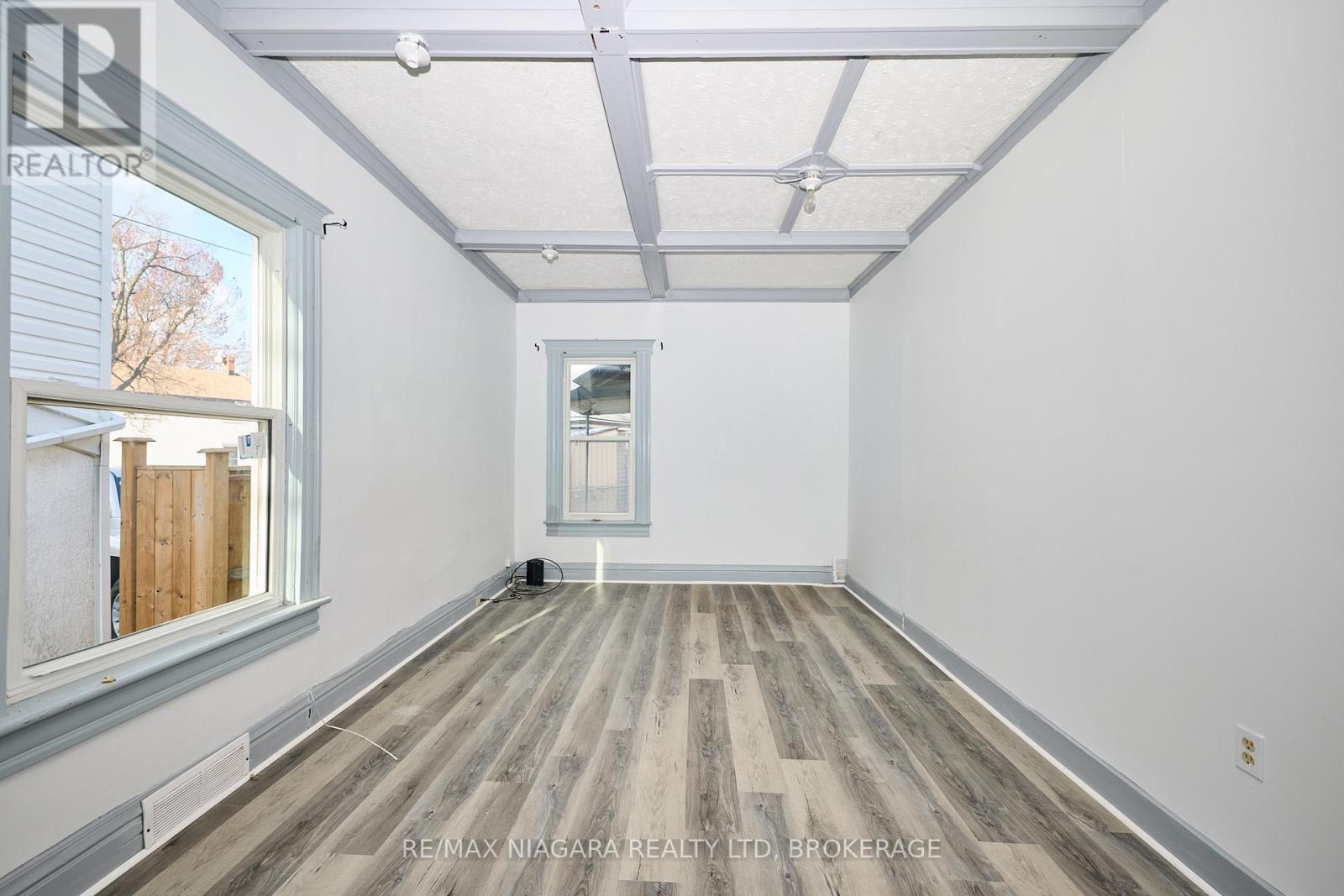 105a Welland Avenue, St. Catharines, Ontario  L2R 2H4 - Photo 16 - X12609954