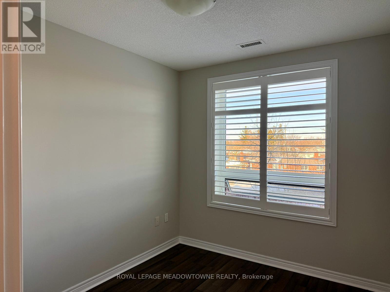 324 - 33 Whitmer Street, Milton, Ontario L9T 8P9 - Photo 10 - W12603904