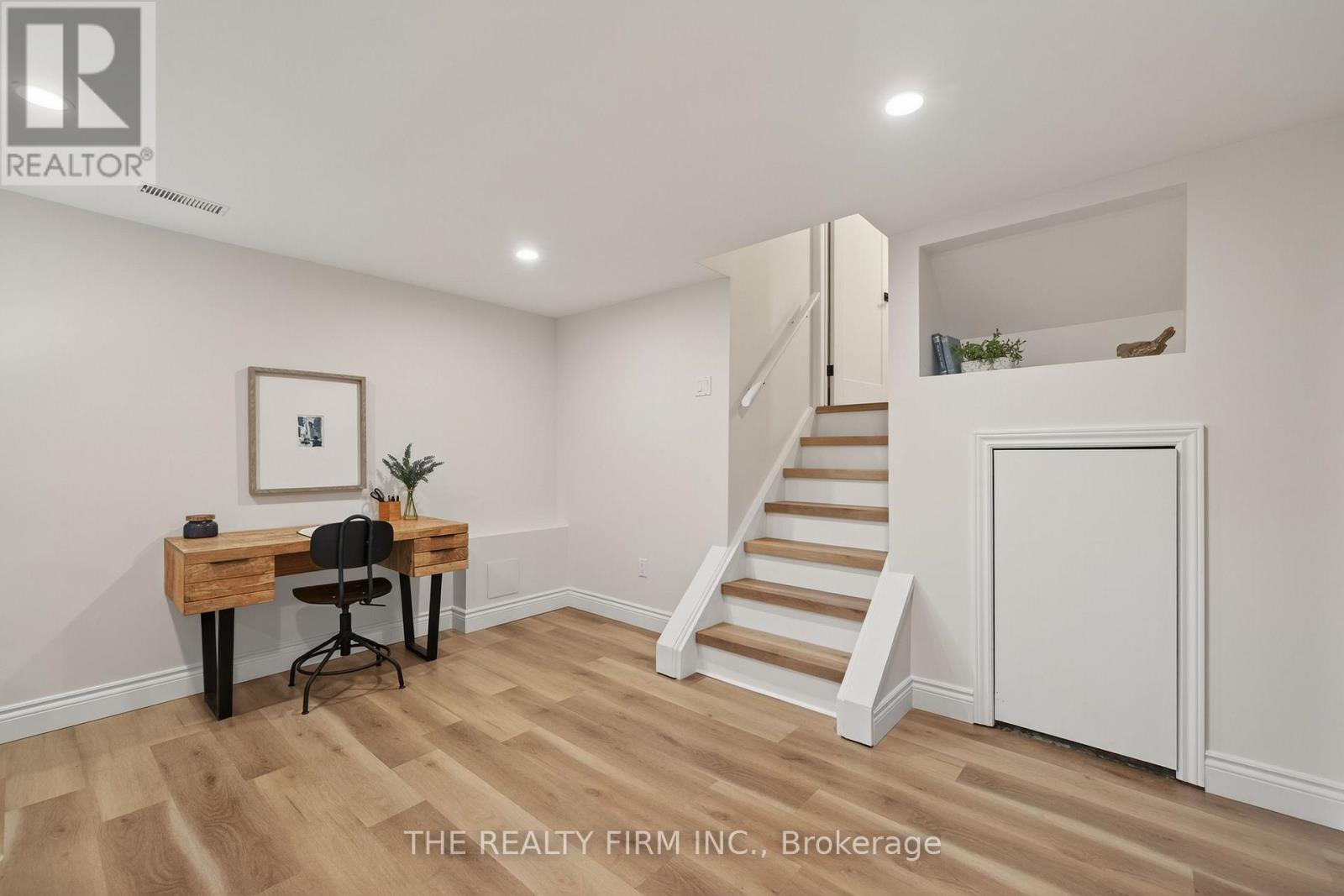 Photo 30 of 41 for 1180 Guildwood Boulevard