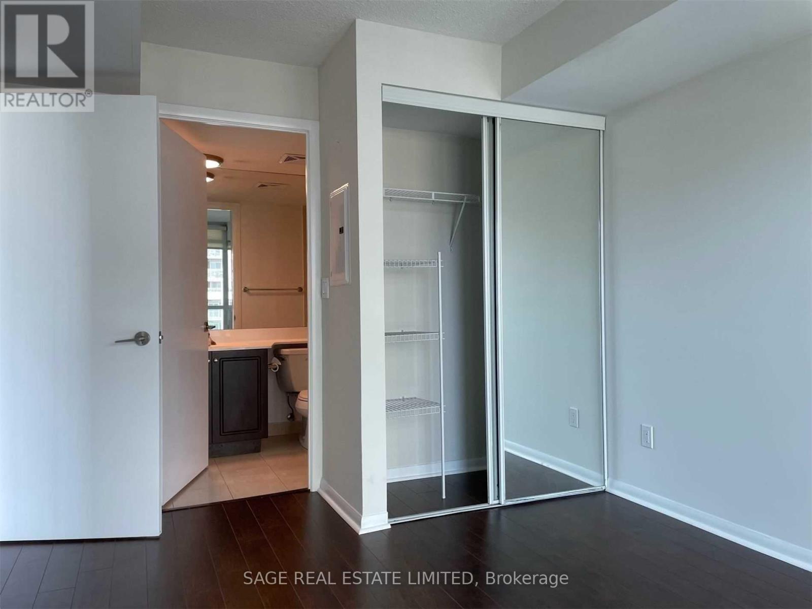 902 - 215 Fort York Boulevard, Toronto (Niagara), Ontario  M5V 4A1 - Photo 5 - C12610040