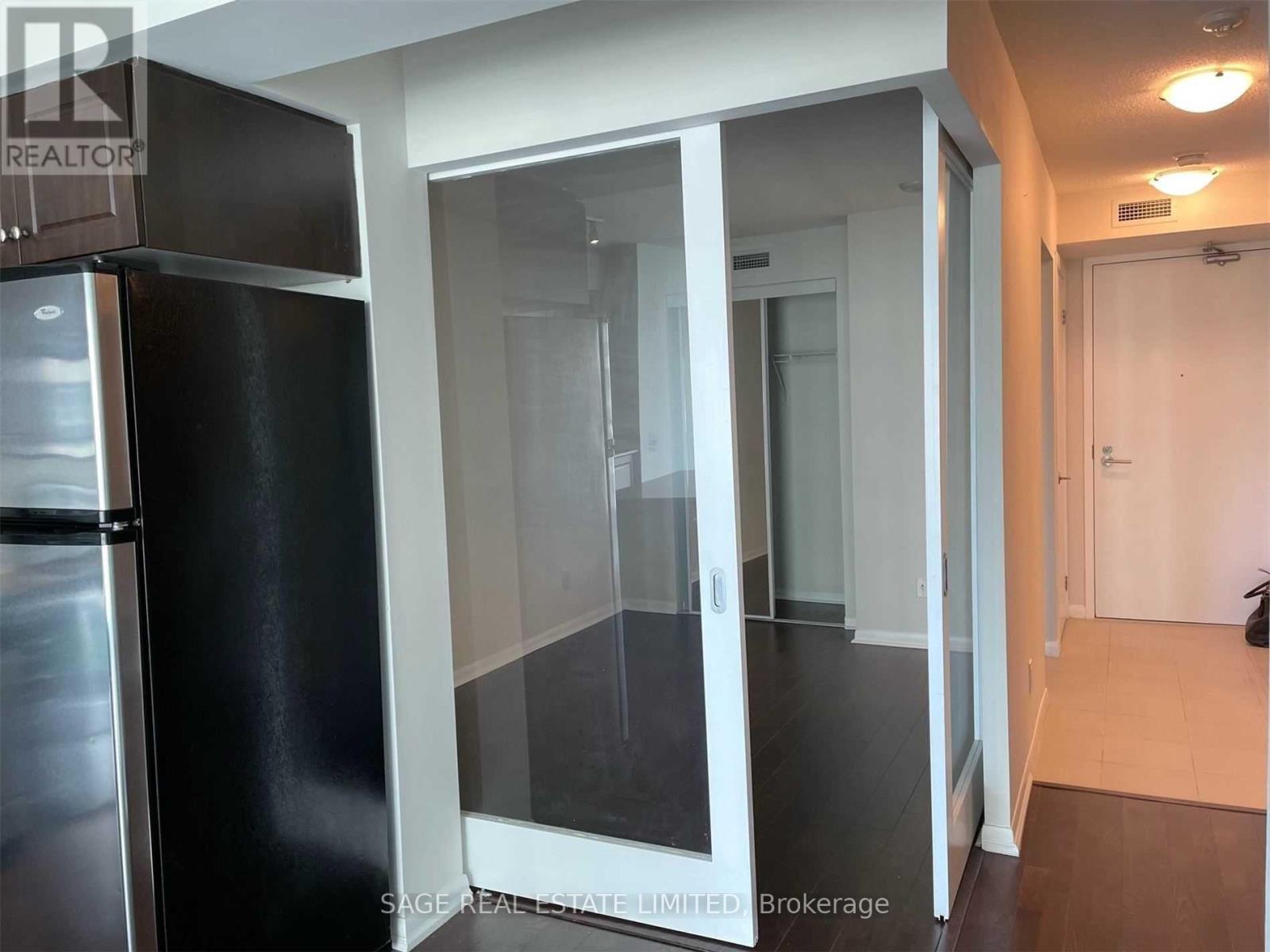 902 - 215 Fort York Boulevard, Toronto (Niagara), Ontario  M5V 4A1 - Photo 7 - C12610040