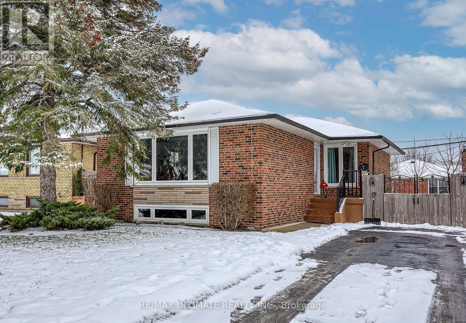 7 Chopin Avenue, Toronto, Ontario  M1K 2W3 - Photo 1 - E12609990