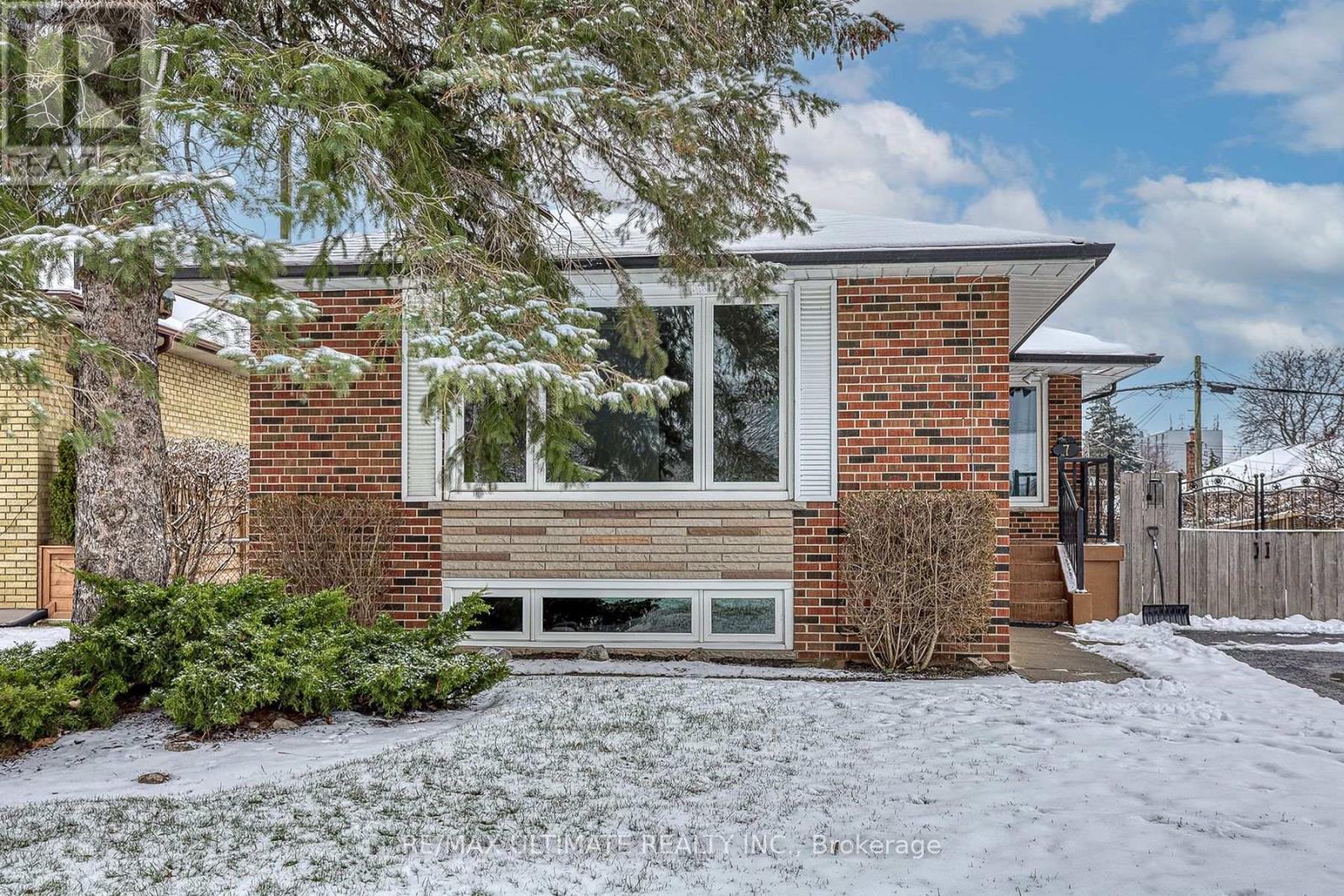 7 Chopin Avenue, Toronto, Ontario  M1K 2W3 - Photo 2 - E12609990