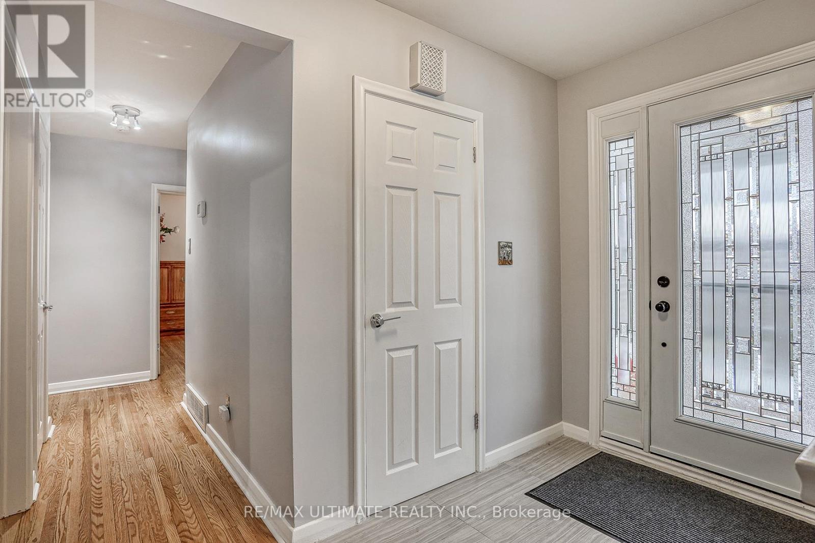 7 Chopin Avenue, Toronto, Ontario  M1K 2W3 - Photo 5 - E12609990