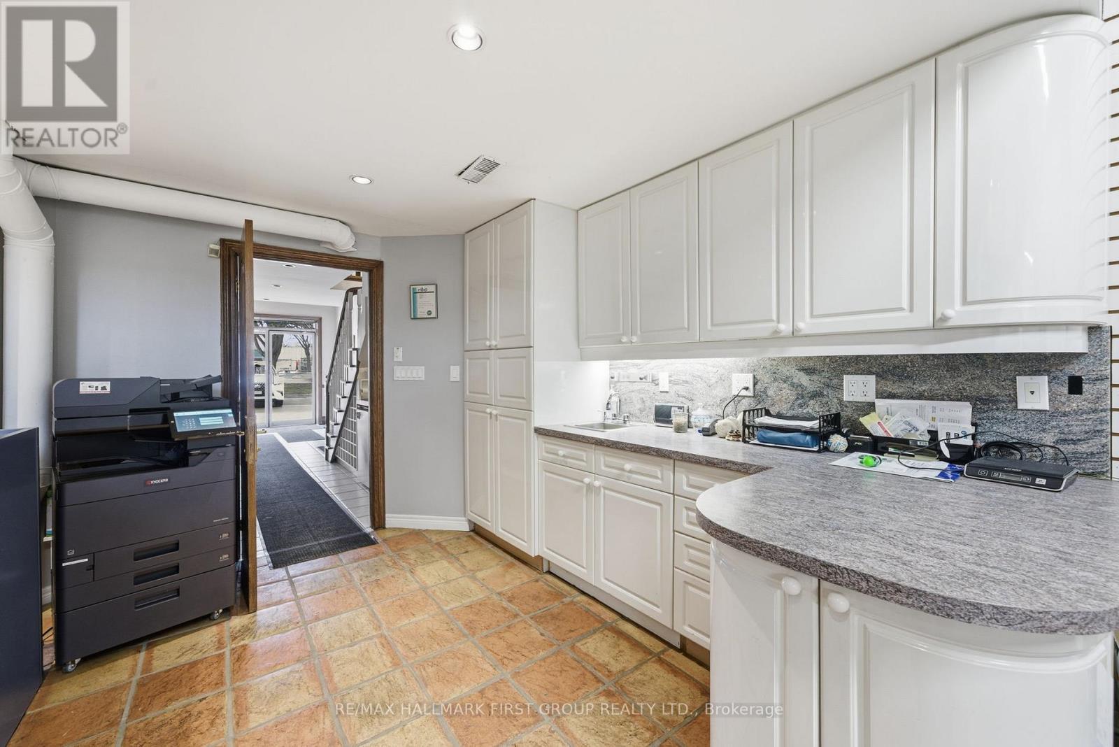 219 - 1885 Clements Road, Pickering, Ontario  L1W 3V4 - Photo 13 - E12610000