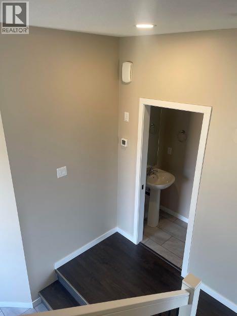 947 41 Avenue N, Lethbridge, Alberta  T1H 7G9 - Photo 10 - A2270387