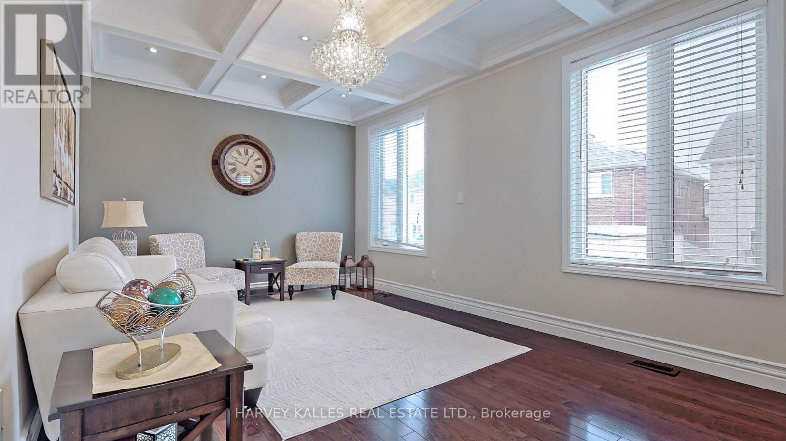 18 Shiner Drive, Richmond Hill, Ontario  L4E 0C3 - Photo 10 - N12609976