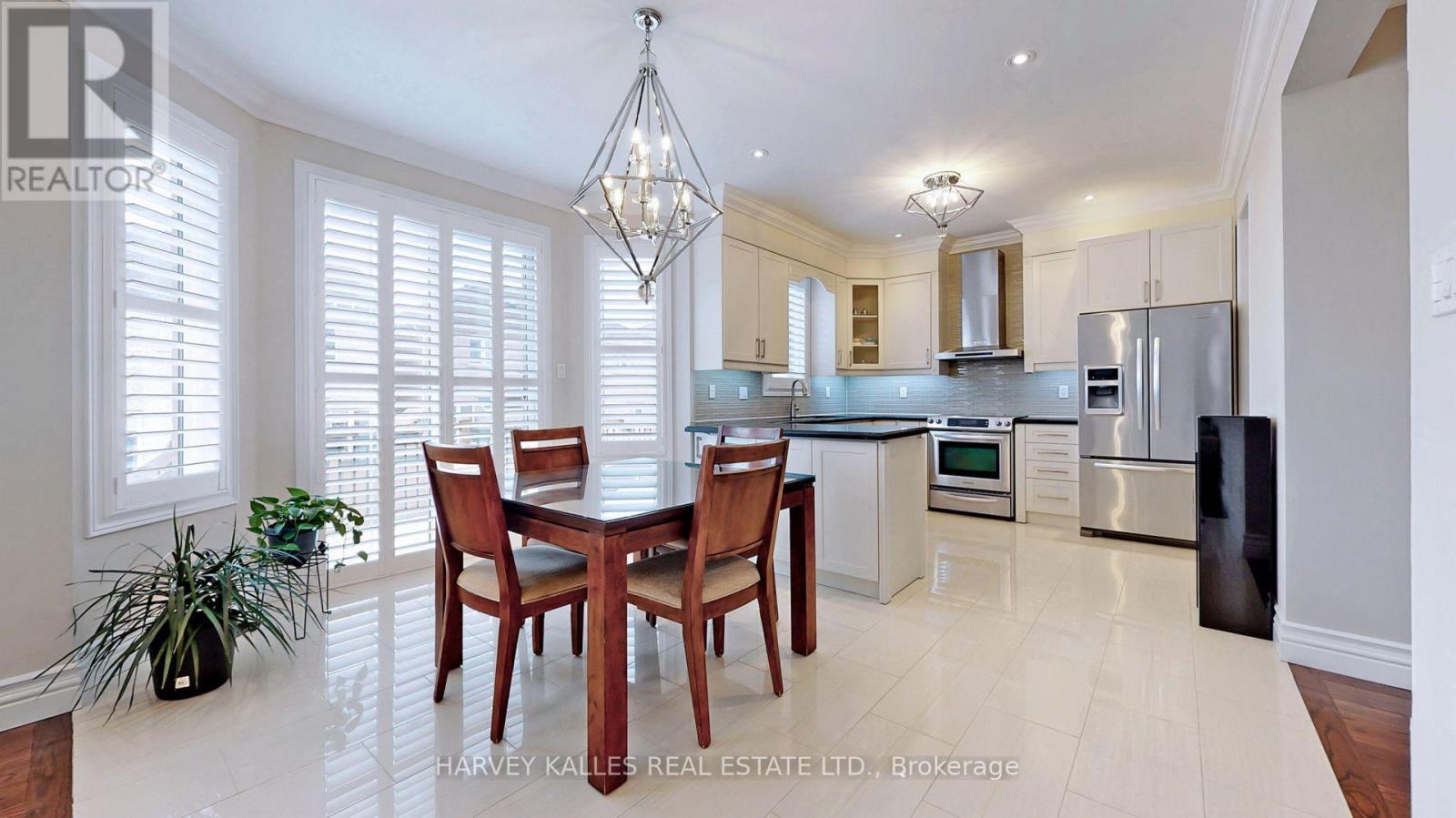 18 Shiner Drive, Richmond Hill, Ontario  L4E 0C3 - Photo 13 - N12609976